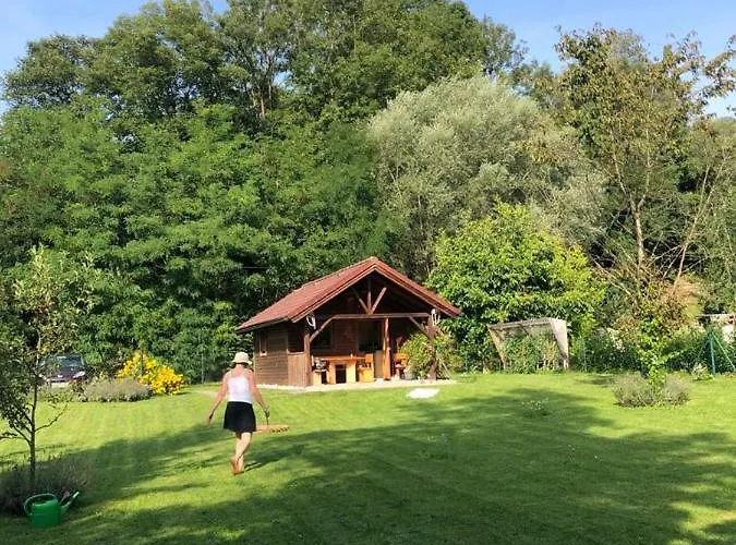 Tiny Am Bach Ferienhaus *